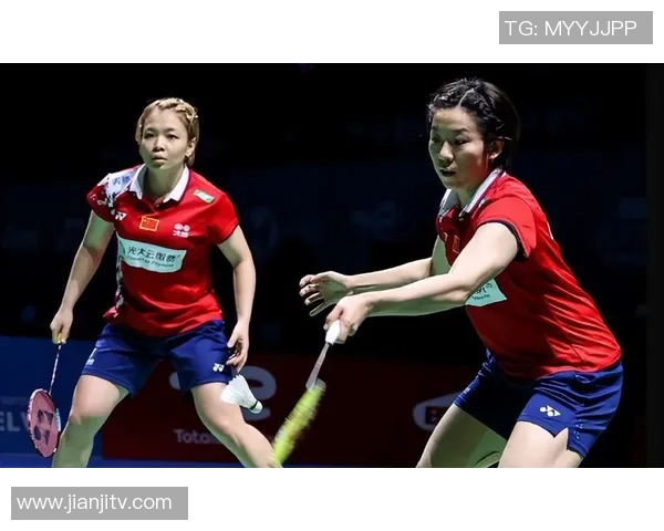 南京羽毛球队在钻石联赛中以66分稳居积分榜首位展现强劲实力